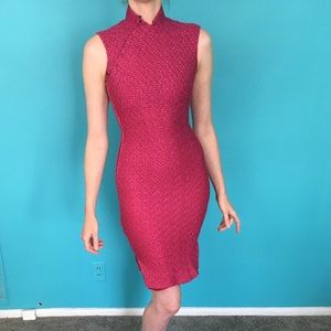 Vintage hand knit cheongsam. Fuschia. XXS.